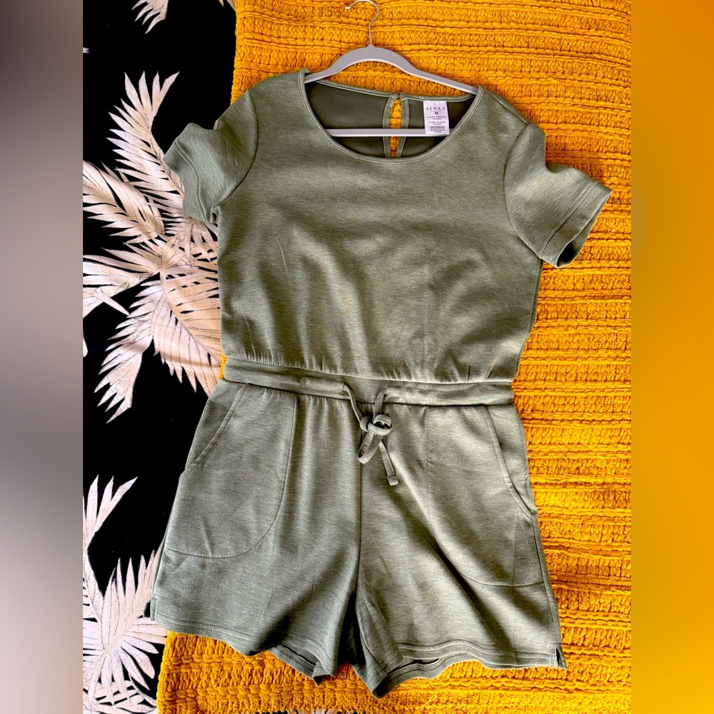 NWOT Serra Shorts Romper